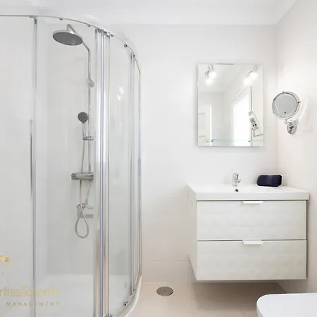 Tropical * 아데제