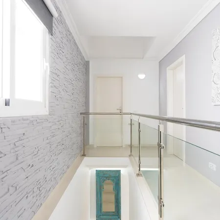 Tropical 빌라 아데제